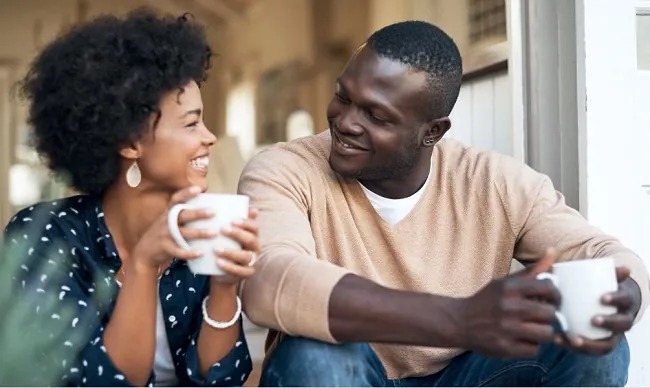 Eight 8 Things Women Do When They Are In Love