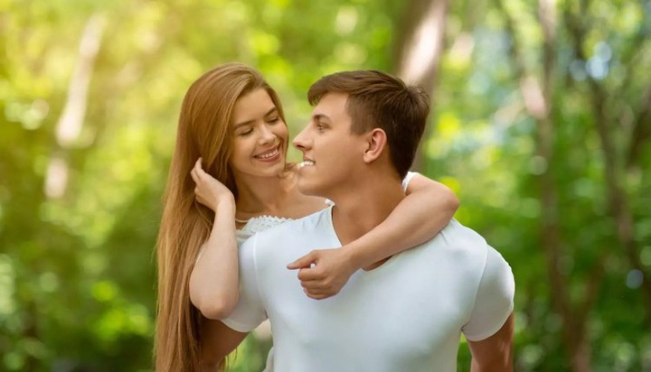 Ten 10 Effective Ways to Win a Woman’s Heart Without Spending Money Ten 10 Effective Ways to Win a Woman’s Heart Without Spending Money