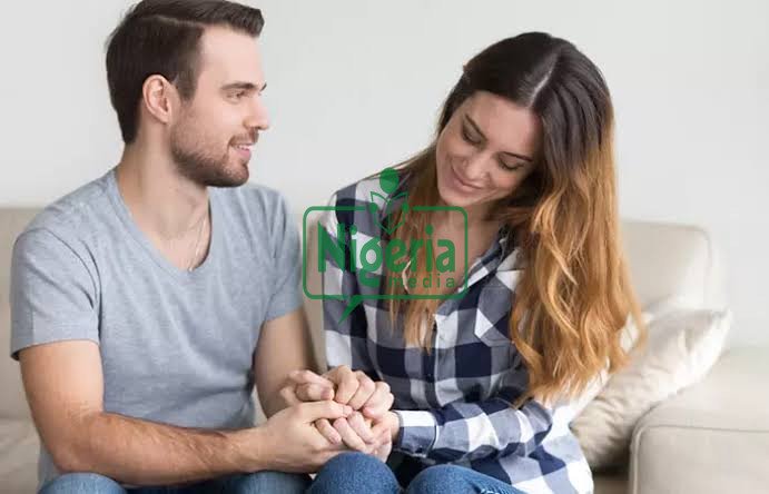 5 Five Signs A Girl Has Feelings For You But You Do Not Know
