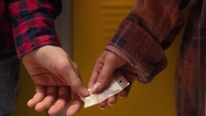 Your Child May Be Using Drugs With Following 6 Signs