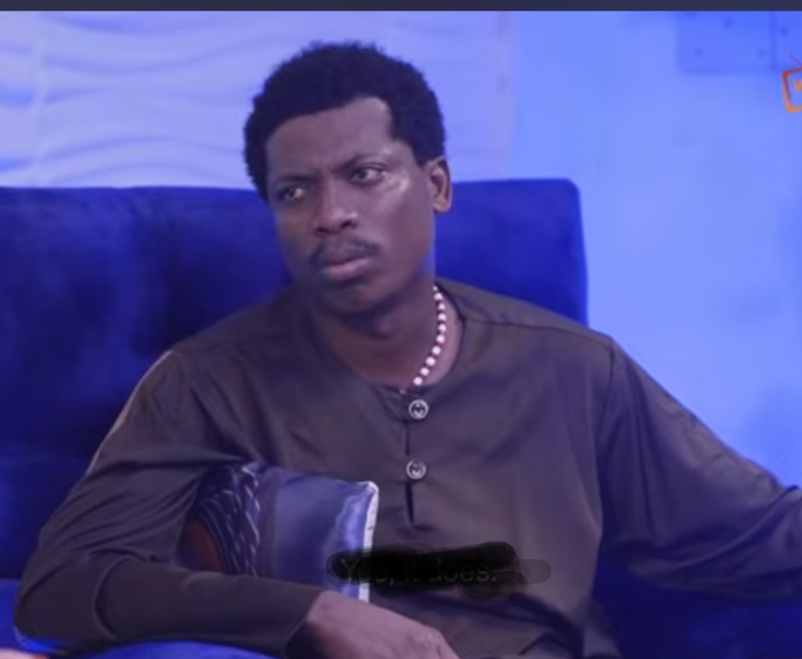 A Movie Editor Always Extort Money From Me And Give To His Girlfriend Whenever She Need Money A Movie Editor Always Extort Money From Me And Give To His Girlfriend Whenever She Need Money