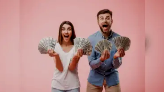 5 Clear Signs Your Spouse May Be More Interested in Your Money Than in You