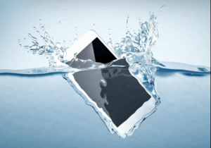 If Your Phone Drops Into Water Do Not Panic. Do These Things To Save Your Phone From Damage
