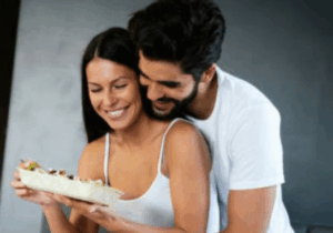 5 Clear Signs that shows Someone Truly Loves You Without Saying It