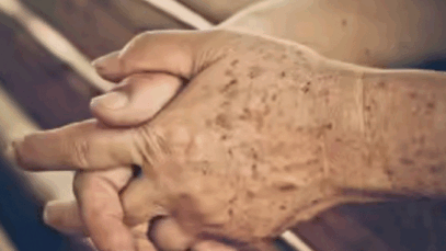 BREAKING: Reasons Why Your Hands Look Old And How To Fix Them