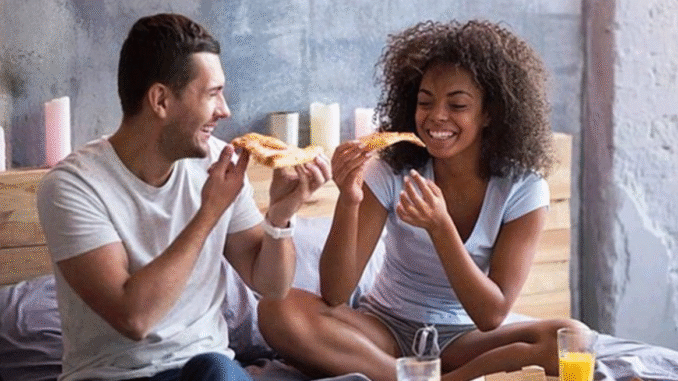JUST-IN: Food you should NEVER eat before going to bed