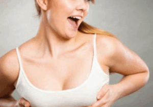 Three Early Warning Signs of Breast Cancer in Women