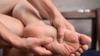BREAKING: Four symptoms of type 2 diabetes which appear in your feet – what to watch for