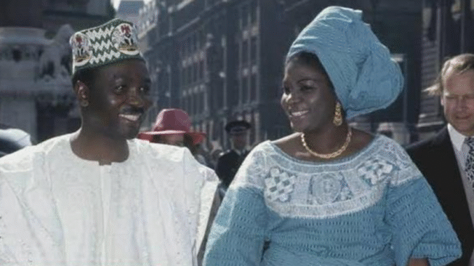 BREAKING: Photos: 3 Nigerians Who Became Presidents Before They Turned 40 Years Old BREAKING: Photos: 3 Nigerians Who Became Presidents Before They Turned 40 Years Old