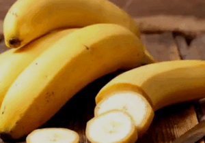 Reasons Why You Should Always Eat Banana Before Going To Bed In The Night