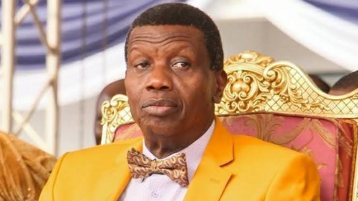 Mixed Reactions As Pastor Adeboye Asked 10 Church Members To Give Him N10Billion, 100 Members To Give N100million Each [VIDEO]