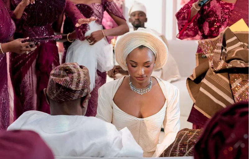 Temi Dumps Father’s Name, ‘Otedola’, Releases Beautiful Wedding Photos With Mr Eazi